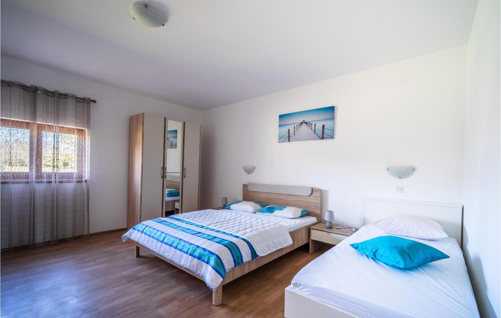 Beautiful Apartment In Krnica With Kitchen מראה חיצוני תמונה